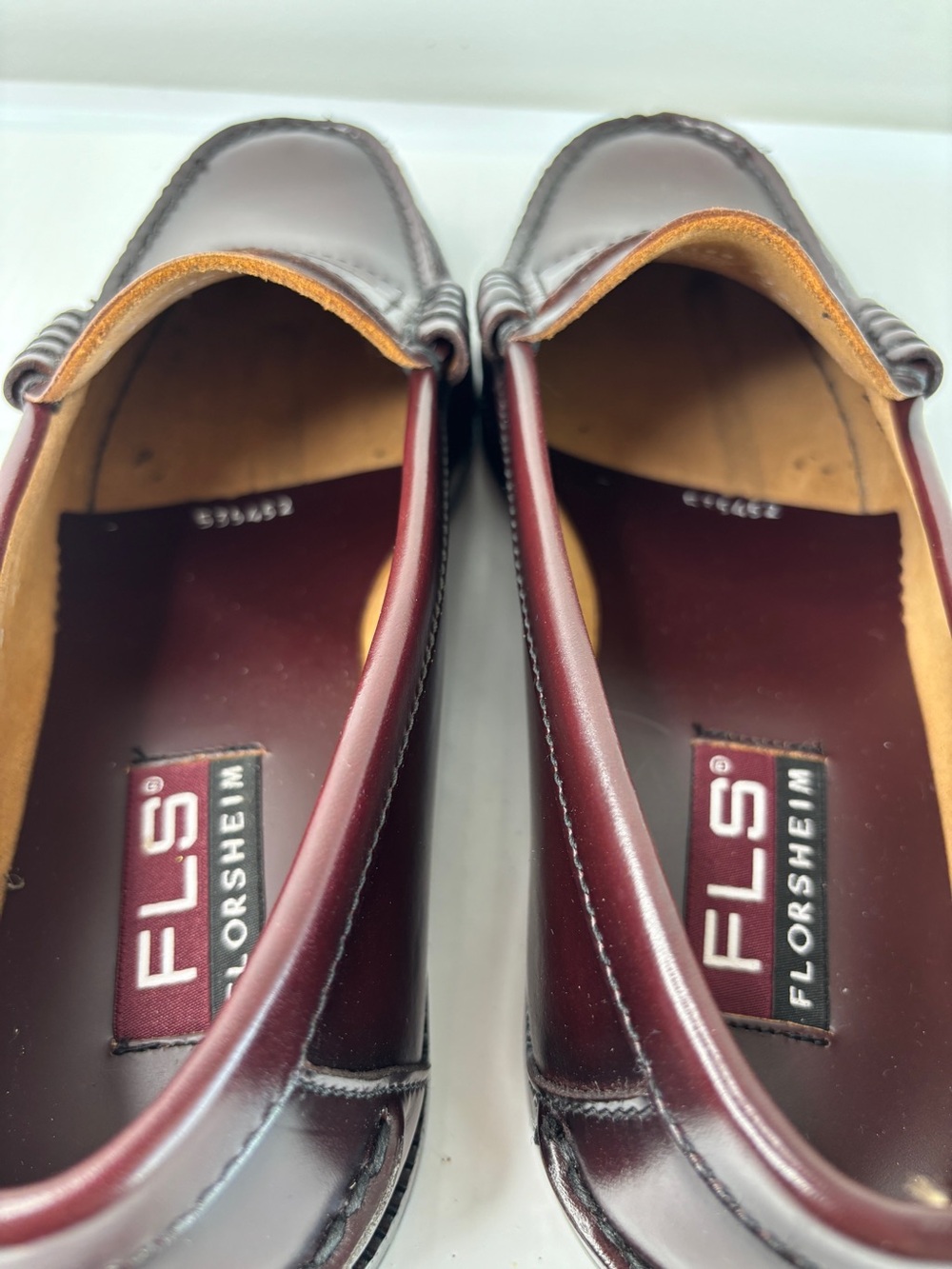 Florsheim Penny Loafers Mens Sz 9 Burgundy Leather Pinch Round Toe Slip On Shoes - Picture 6 of 13